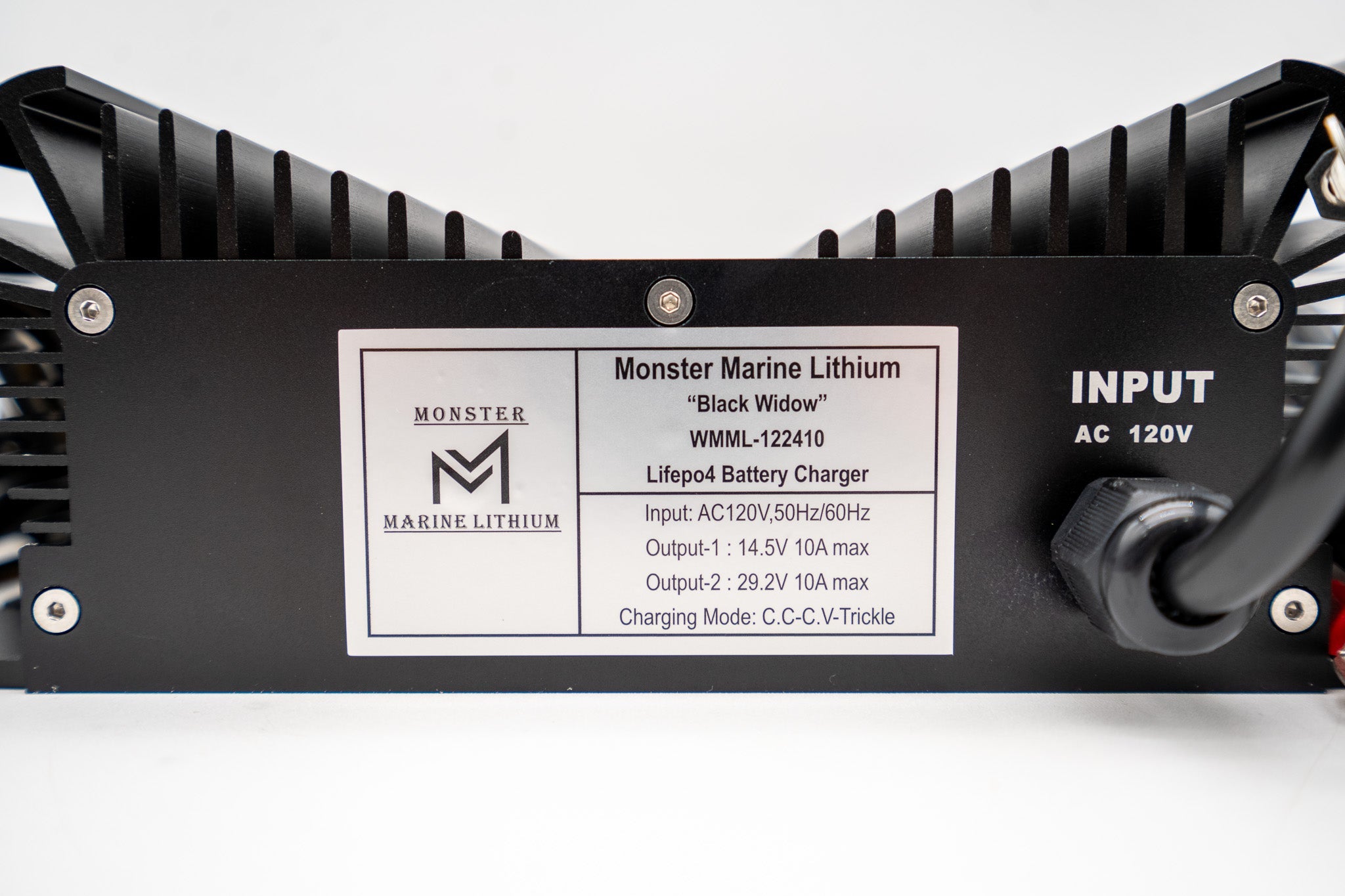 Dual 12v & 24v marine waterproof lithium charger, view 5