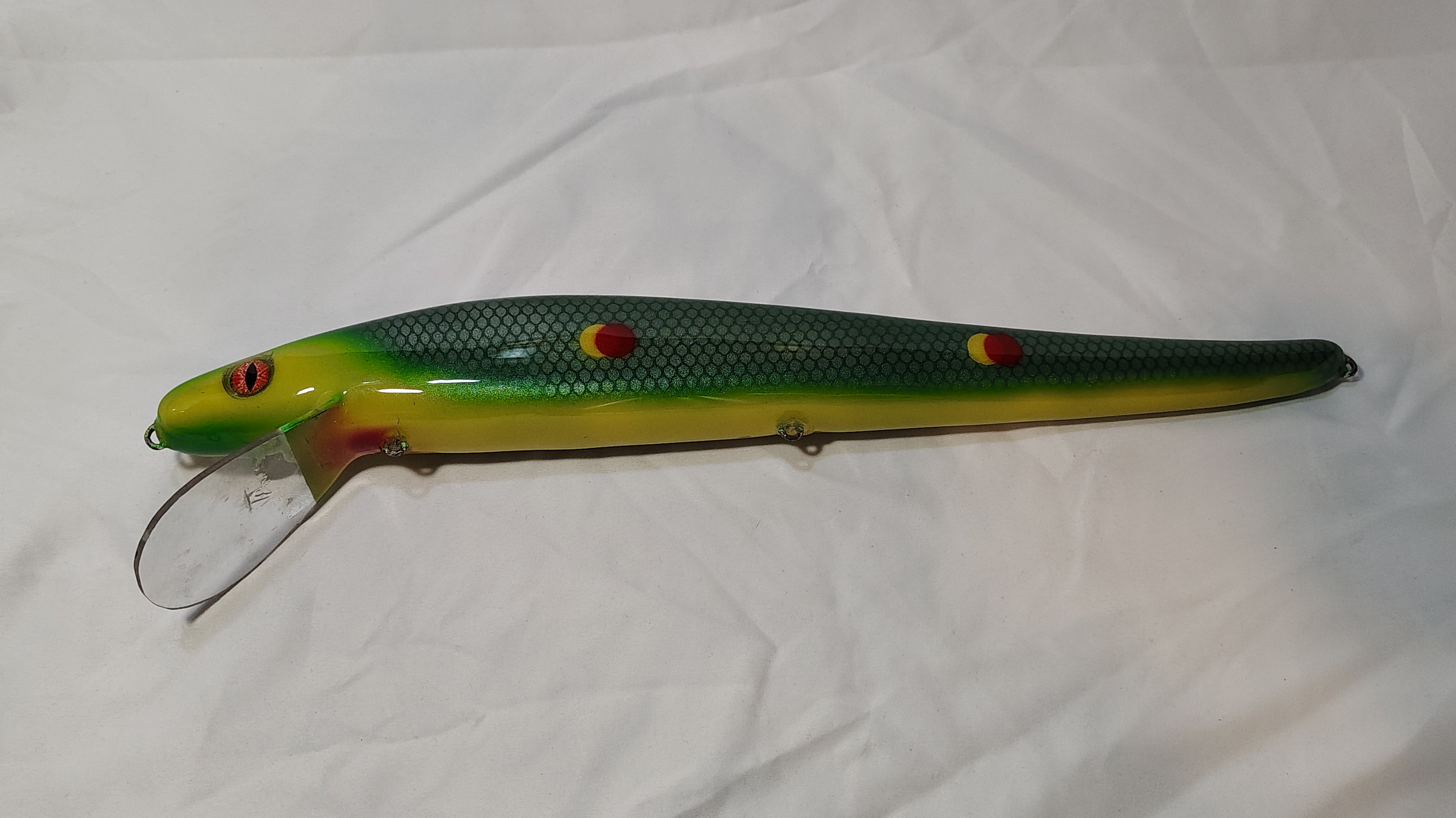 St. Lawrence Leviathan – 16” Deep Trolling Muskie Lure (St. Lawrence Frog) (skinny) — musky fishing lure, view 2